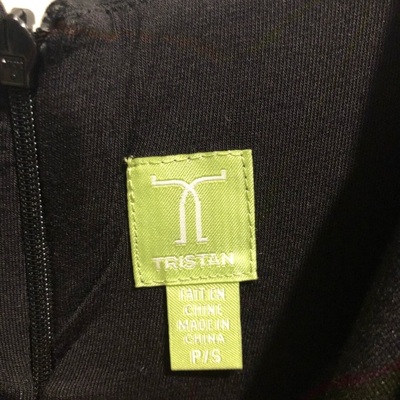 Dress, never worn - Picture 2 of 2